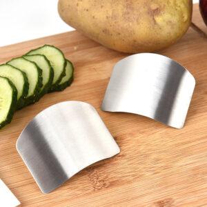 Stainless Steel Vegetable Cutting Hand Guard Practical Kitchen Gadgets Anti-cut Device Multi-purpose Anti-cut Hand Finger Guard